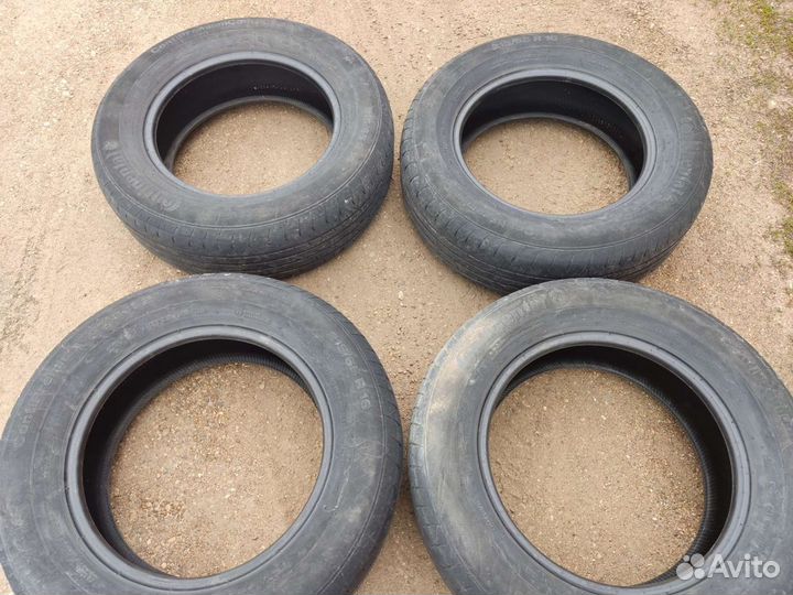 Continental ContiPremiumContact 2 215/65 R16 98H