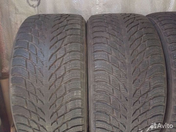 Nokian Tyres Hakkapeliitta R3 SUV 275/45 R21 и 315/40 R21 115T