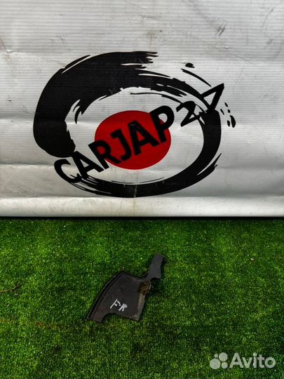 Защита радиатора Toyota Ractis NCP120 1nzfe 2015