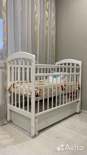 Детская кроватка