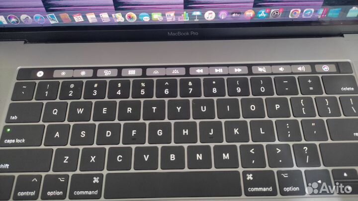 Macbook pro 15 2017 i7 16gb