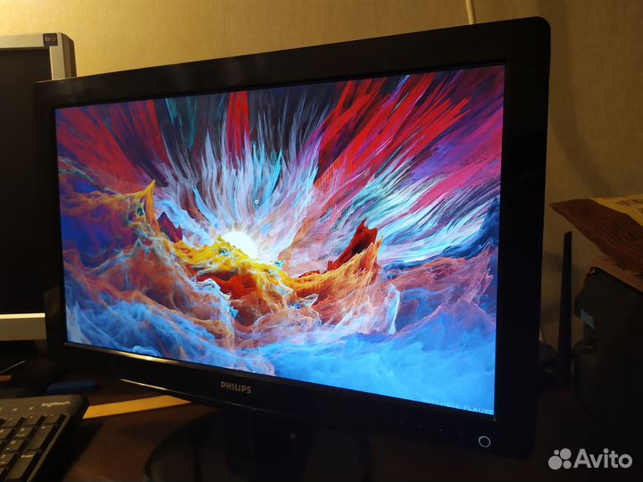 Монитор Philips 18,5 дюймов 75Hz 720p DVI VGA
