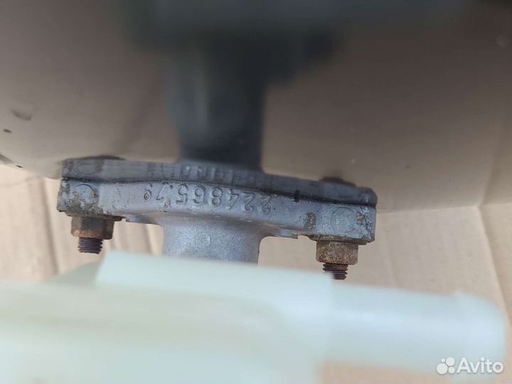 Усилитель тормозов вакуумный Nissan Primera P12