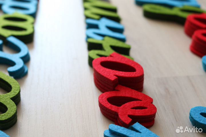 Подвижный алфавит монтессори (четырехцветный)