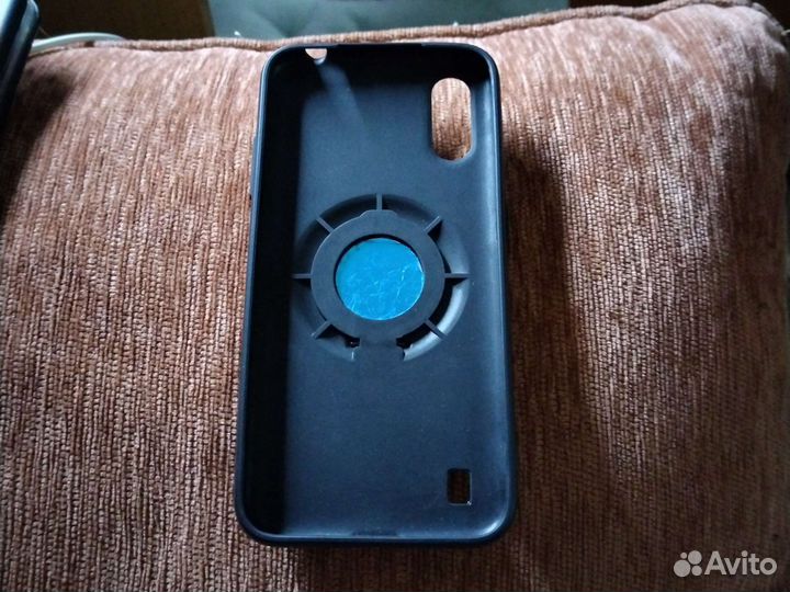 Чехлы на телефон