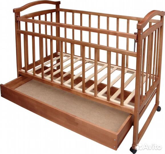 Детская кроватка с матрасом