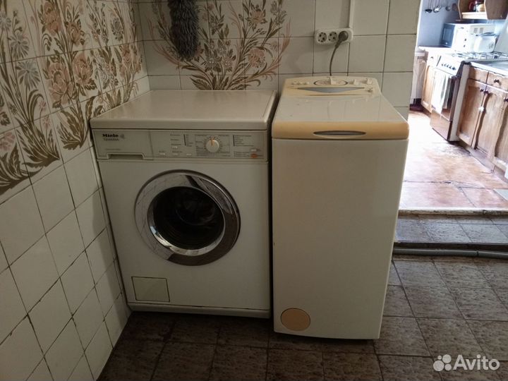 Две стиральных машинки