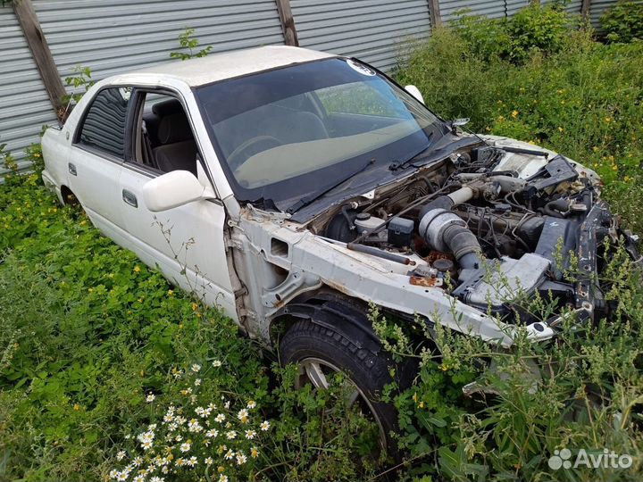 Машина на разбор Toyota crown 2.0 s150
