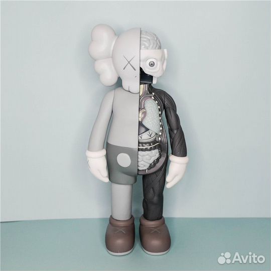 Фигурка kaws