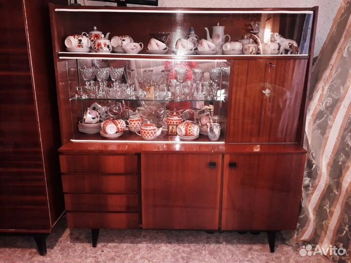 Сервант в добрые руки