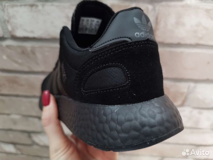 Кроссовки adidas iniki