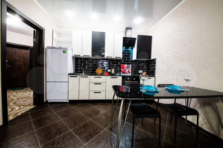 2-к. квартира, 65 м², 13/18 эт.