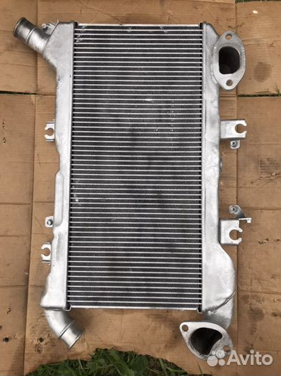 Интеркулер Toyota land cruiser 200