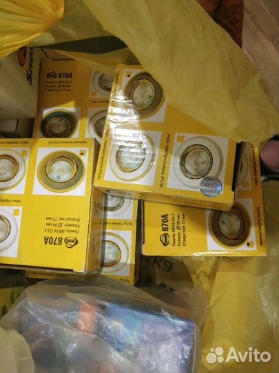 Точечные встраиваемые светильники