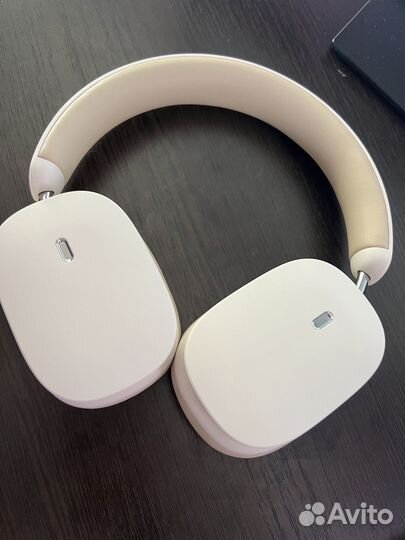 Беспроводные наушники baseus