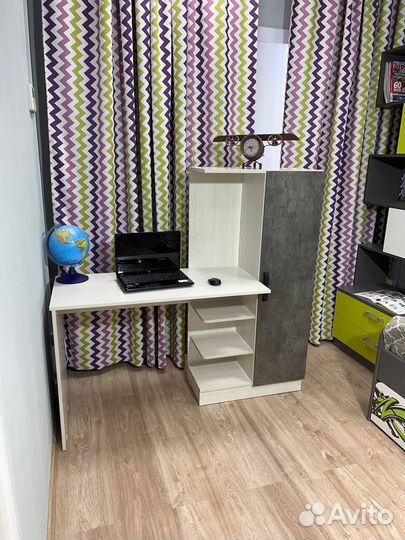 Компьютерный стол