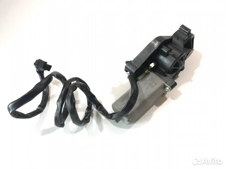 Моторчик кресла Mercedes C W203