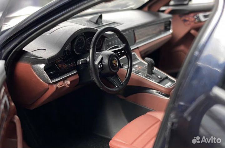 Minichamps Porsche Panamera Turbo S 1:18