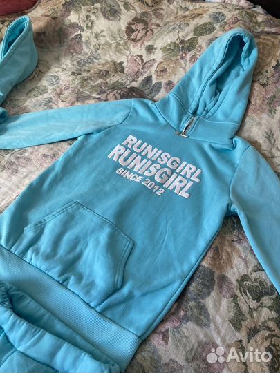 Спортивный костюм женский