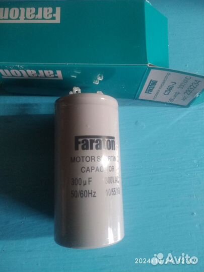 Пусковой конденсатор 300мкФ, 300в