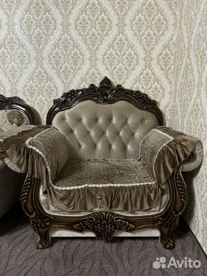 Диваны и холл б/у