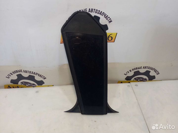 Накладка централь стойки правая Mercedes Cla,C117