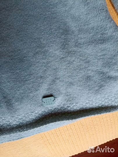 Свитер женский