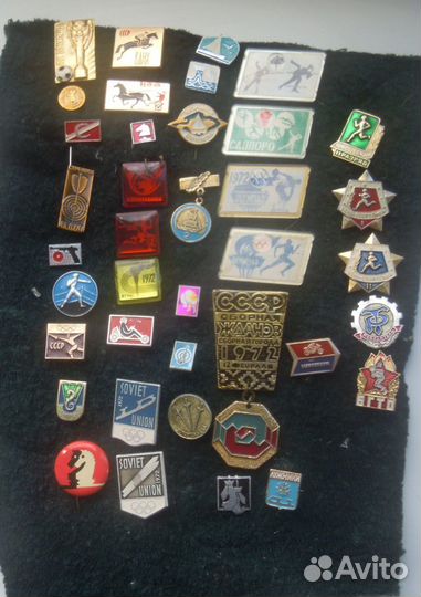 Значки по теме спорт 38 штук