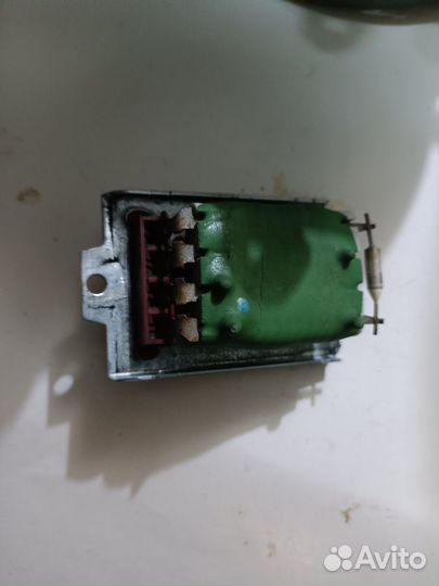 Реостат печки Volkswagen Passat B5+