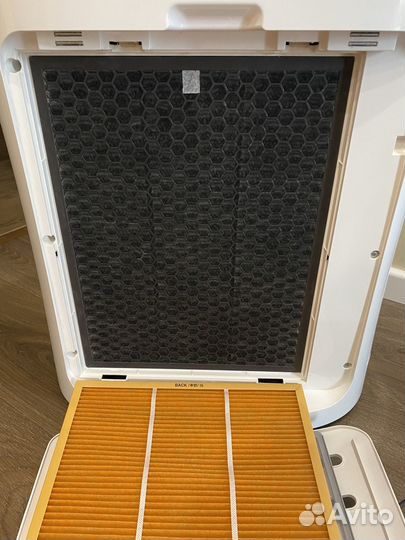 Увлажнитель и очиститель воздуха bork A704