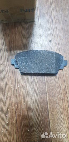 Колодки тормозные передние Nissan Primera P12