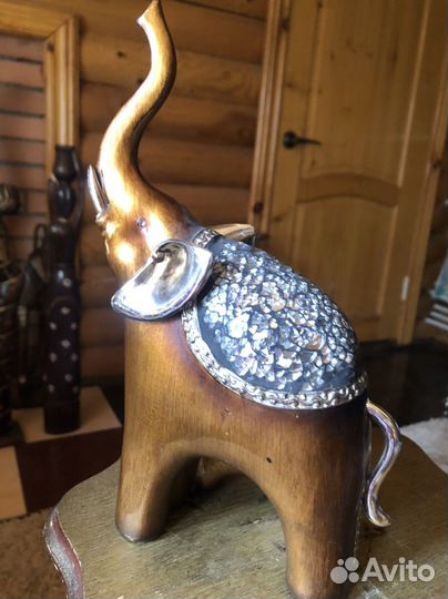 Статуэтки слоники