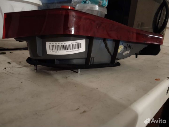 Продам фонарь задний правый на Киа Рио 3