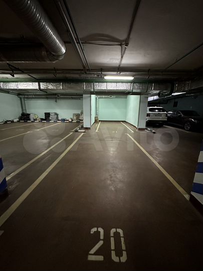 Машиноместо, 28 м²