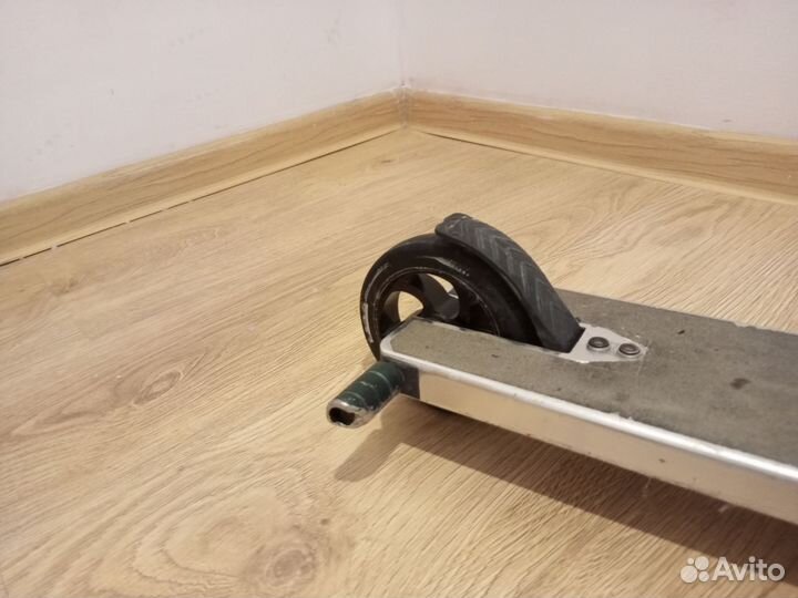 Трюковой самокат Exploer