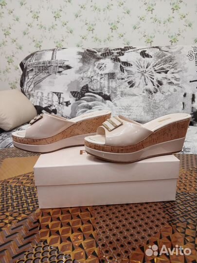 Босоножки женские 38 размер