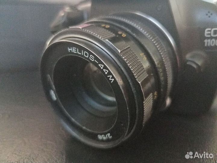 Зеркальный фотоаппарат Canon 1100d