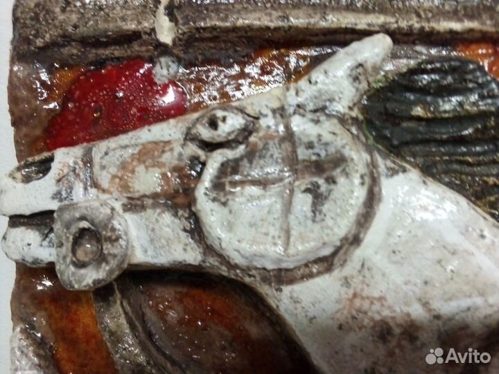 Рельеф рысак