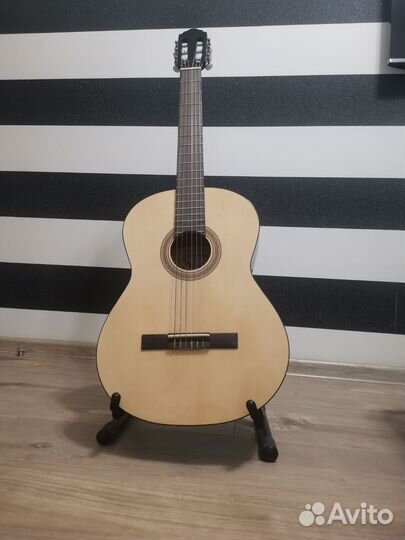 Классическая гитара