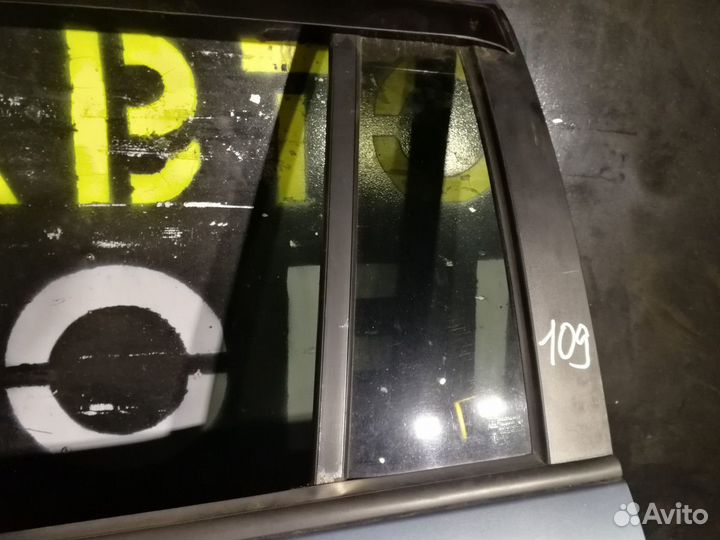 Форточка задней правой двери Opel Zafira A