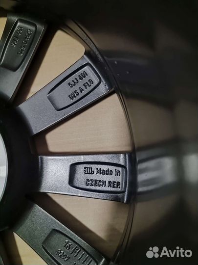 Диски оригинал Skoda R17 Savio black mat