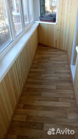 Отделка балкона вагонкой