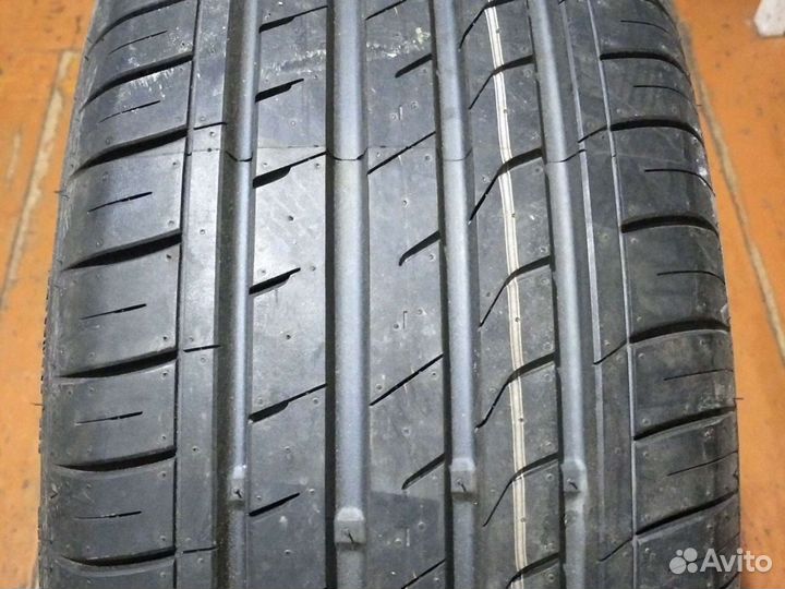 Nexen N Fera RU1 215/60 R16 95V