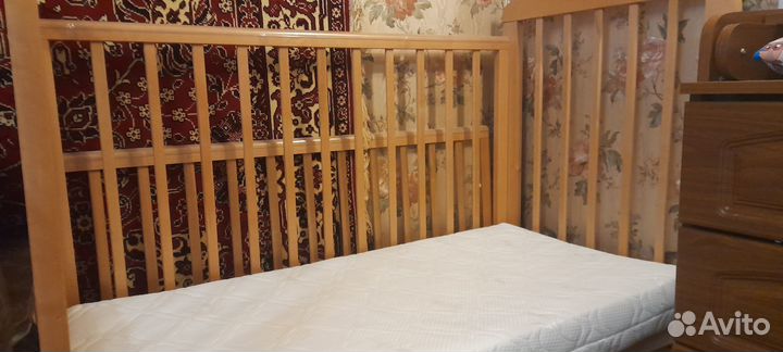 Детская кроватка с маятником и ящиком Берёзка