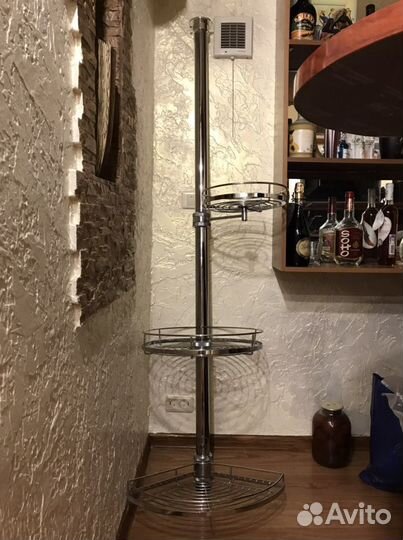Металическая стойка в бар