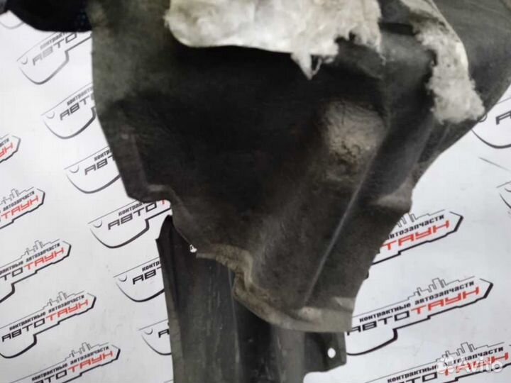 Подкрылок toyota daihatsu altis camry ACV51 ASV50
