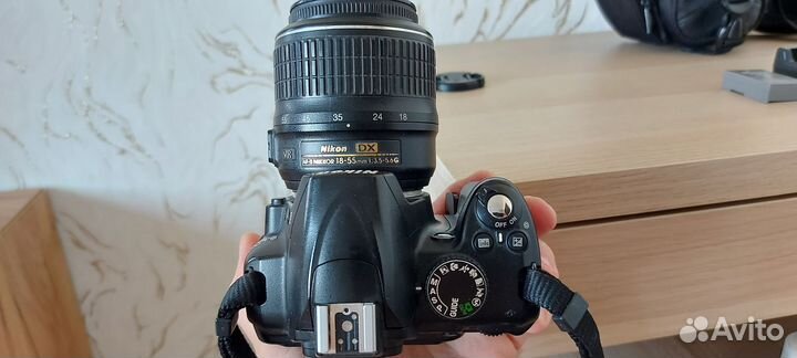 Зеркальный фотоаппарат Nikon D3000