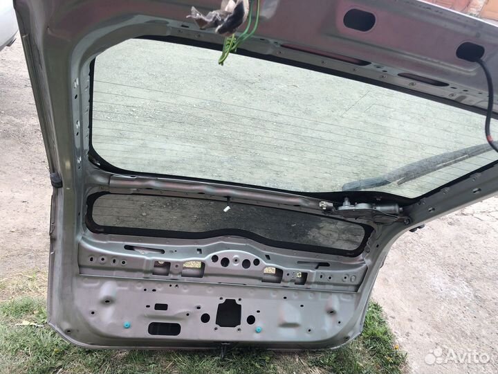 Крышка багажника приус 20