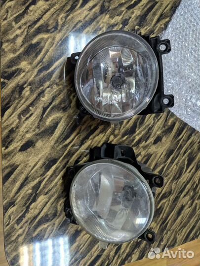 Противотуманные фары на Тойота Рав4