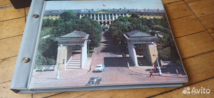 Альбом с почтовыми марками СССР